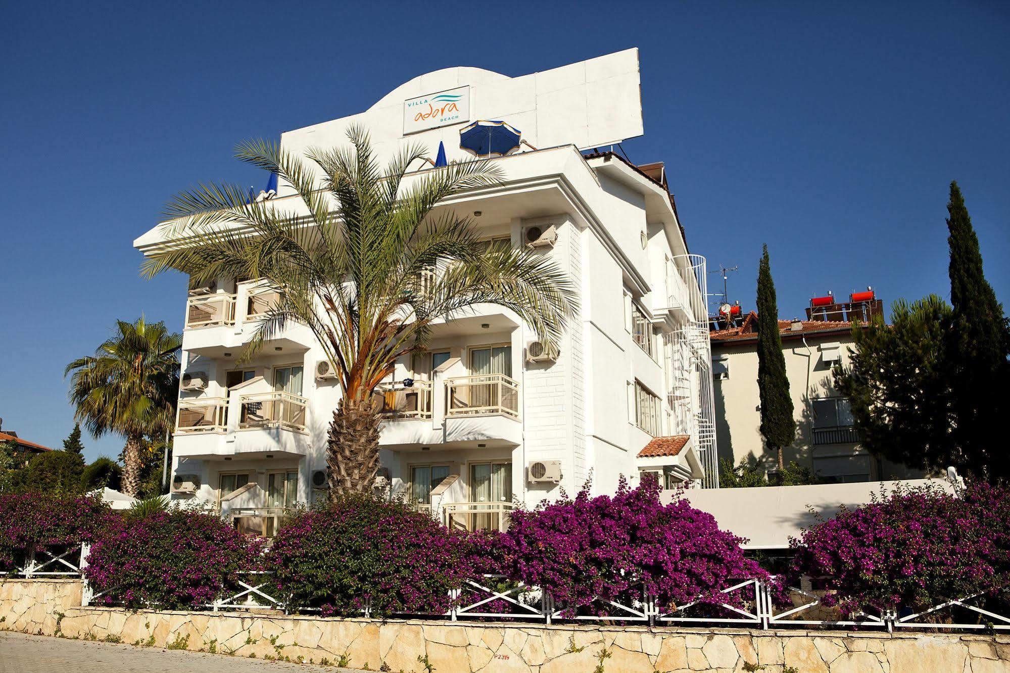 Villa Adora Beach Side Exteriér fotografie