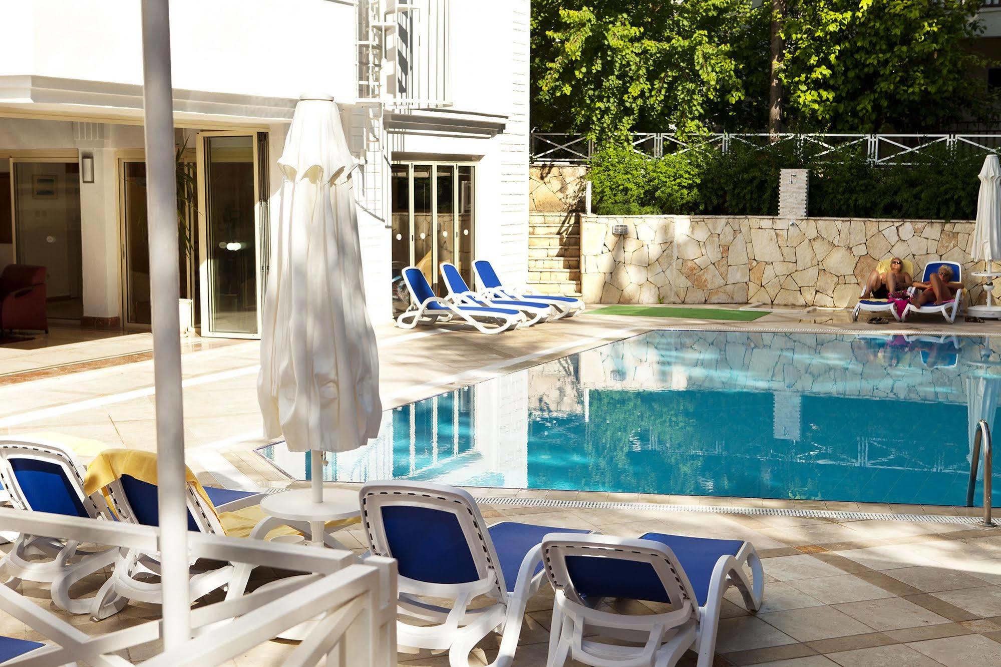 Villa Adora Beach Side Exteriér fotografie