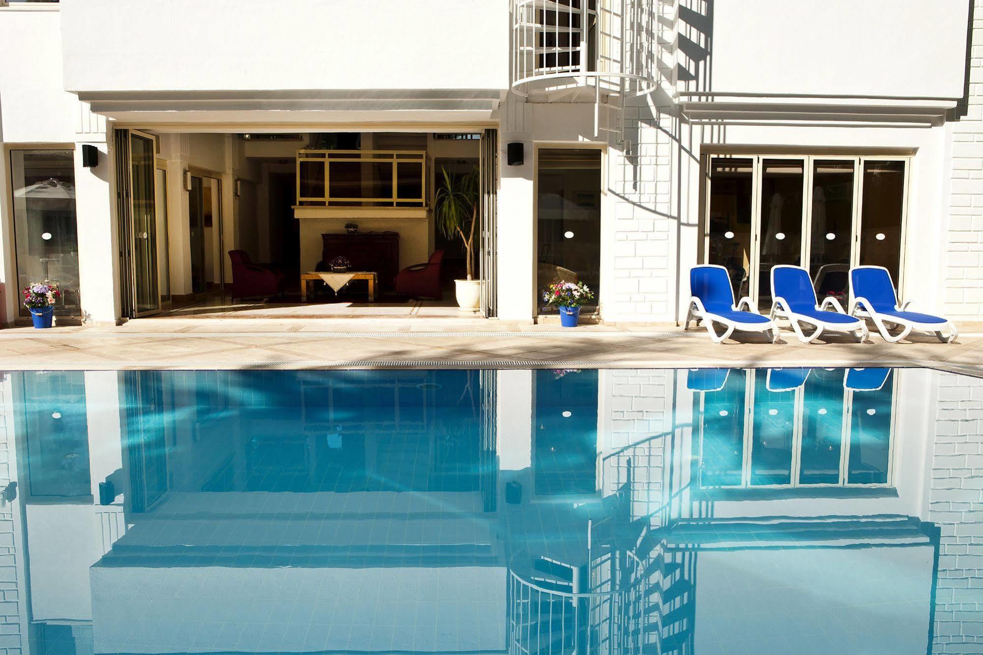 Villa Adora Beach Side Exteriér fotografie