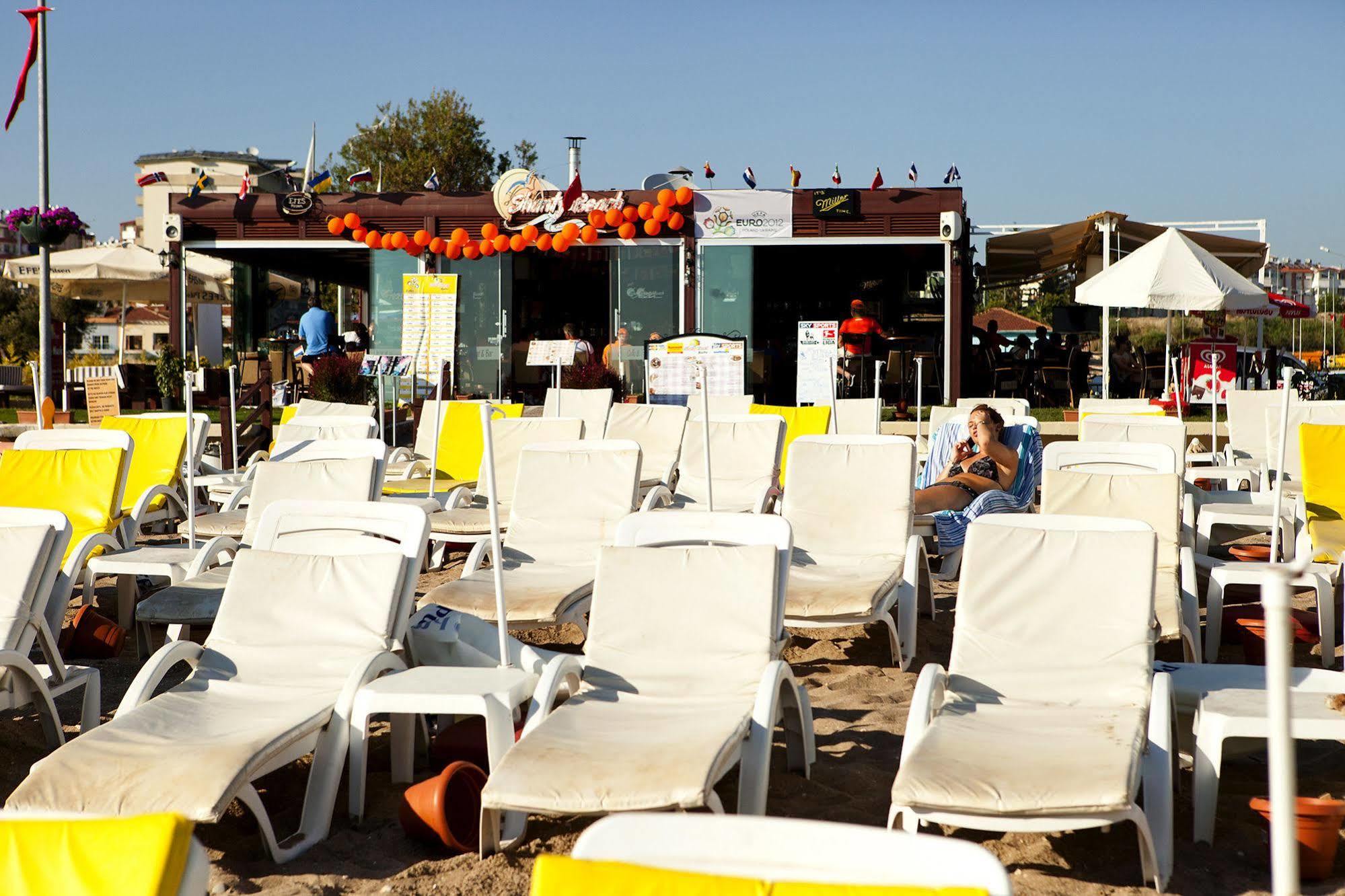 Villa Adora Beach Side Exteriér fotografie